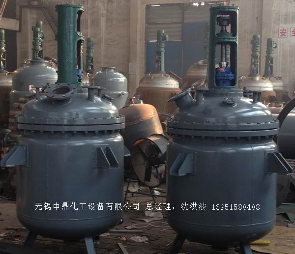 蒸汽加熱反應(yīng)釜、導(dǎo)熱油循環(huán)加熱反應(yīng)釜 